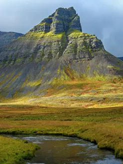 Westfjord: Iceland. Keldudalur and Gjalpardalur in Dyrafjordur during