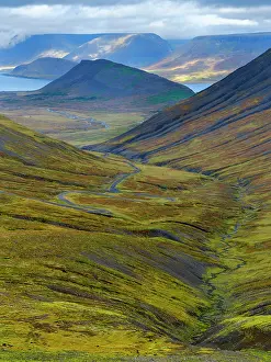 Gloomy: Iceland. Road over Hrafnseyrarheidi near Thingeyri during
