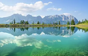 Wilder: Idyllic Astbergsee with reflection of the mountain