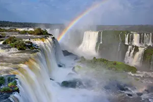 Iguacu: Iguacu Falls / Iguazu Falls / Iguassu Falls - rainbow