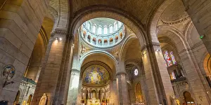 Dome: Interior arches of the Basilica of Sacr&, x9803;oeur