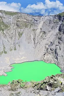Howse: Irazu volcano, Irazu Volcano National Park, Cartago