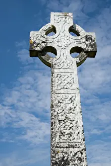 Mayo: Ireland, Mayo, Turlough. White Celtic cross