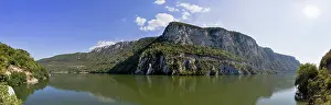 Fier: Iron Gate, Portile de Fier, gorge of river