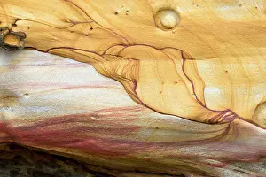 Oxides: Iron Oxides in the sandstone