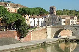 Isola: Isola Tiberina / Tiber Island