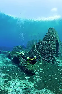 Dives: Italy, Abruzzo, Capestrano, Capo d'Acqua lake scuba diver ex