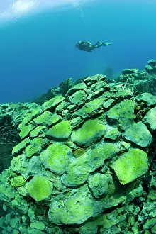 Dives: Italy, Abruzzo, Capestrano, Capo d'Acqua lake scuba diver ex