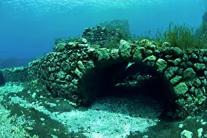 Abruzzi: Italy, Abruzzo, Capestrano, Capo d'Acqua lake the walls of t