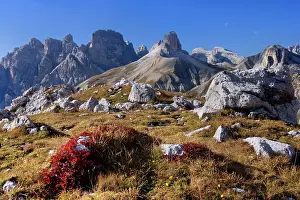 Dolomiti: Italy - mountain panorama - view towards several