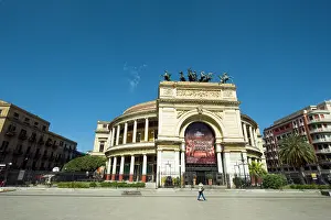 Hall: Italy, Sicily, Palermo, opera house