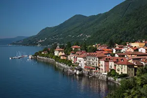 Cannero: Italy, Verbano-Cusio-Ossola Province, Cannero