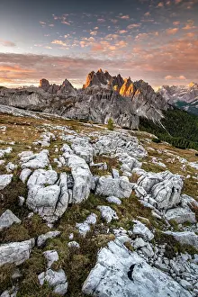 Adige: The jagged peaks of Cadini di Misurina in the morning