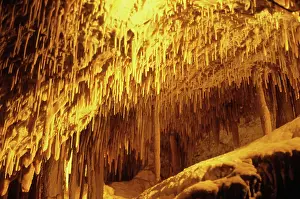 Circular: Jenolan Caves