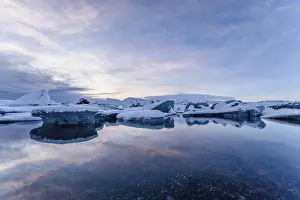 Glaciers: Jokulsarlon, icebergs, ice