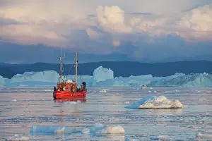 Tours: Kangia Boat Fishing Boat used for tourist tours with ic