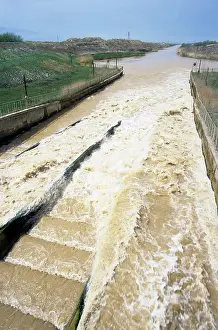 Canals: Karakum / Qaraqum / Kara Kum / Garagum Canal -
