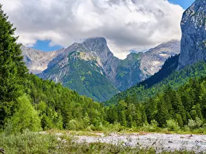 Karwendel: Karwendel Mountains near Eng Alpe in the valley