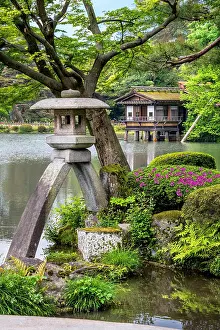 Pilotis: Kenroku-en garden during azalea bloom, Kanazawa