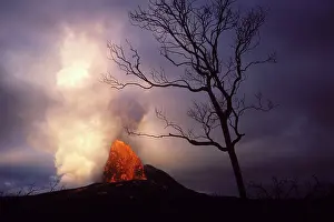 Volcanos: Kilauea Volcano - Hawaii