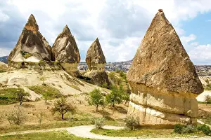 Tuff: Kiliclar Valley, fantastic tuff formations, Cappadocia