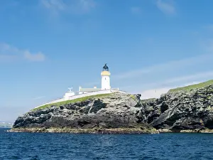 Beacon: Kirkabister lighthouse on Bressay, guarding