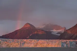 Kongsfjord: Kongsbreen glacier in evening light at Kongsfjord