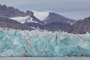 Kongsfjord: Kongsbreen glacier at Kongsfjord - Svalbard, Norway