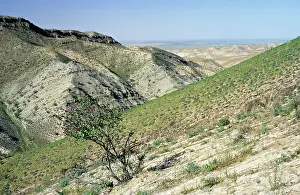 Karakum: Kopetdag Mountains Range - a view into Karakum