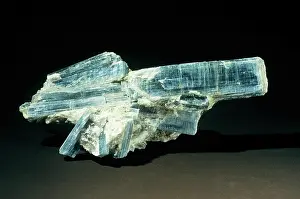Tectonic: Kyanite from North Carolina