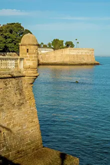 Cadiz: La Candelaria Bastion and Parque Genoves, Cadiz, Spain