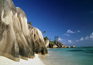 Digue: La Digue Coastline
