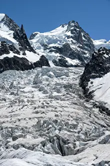 Crack: La Jonction, glacier tongue, Glacier des Bossons