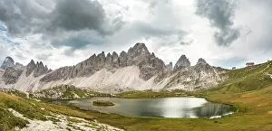 Paternkofel: Lago dei Piani at the Three Peaks Cottage with Paternkofel