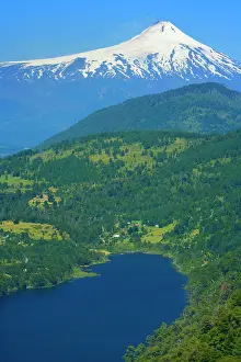 Tres: Lago Tinquilco and Volcan Villarrica - snow covered