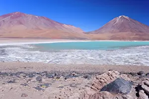 Stark: Laguna Verde and Volcano Licancabur - turqoise