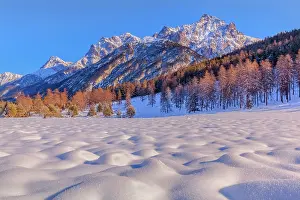 190422: Lai Nair - snow covered mountainscape with peaks of Piz Lisc