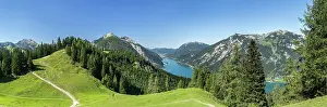 Main: Lake Achensee in Tyrol, Austria. This mountain