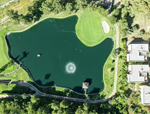 Resort: Lake with fountain in the La Noria Golf Resort