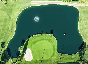 Resort: Lake with fountain in the La Noria Golf Resort
