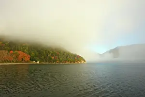 Morne: Lake - Gros Morne National Park