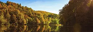 Lakeland: Lake landscape with Autumn foliage and reflections
