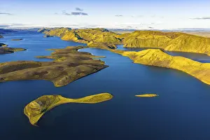Upland: Lake Langisjor in the Icelandic highlands