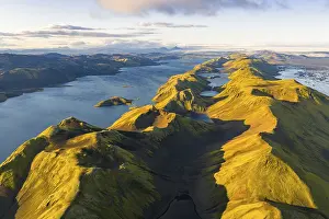 Upland: Lake Langisjor in the Icelandic highlands