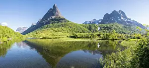 Trollheimen: Lake Litlvatnet in Innerdalen High Valley, Innerdalst rnet