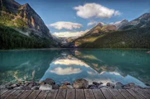 Louise: Lake Louise at sunrise, Banff National Park