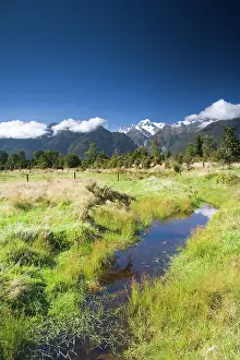 Matheson: Lake Matheson, New Zealand. Lake Matheson