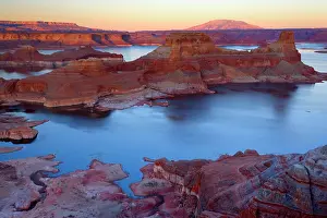 Buttes: Lake Powell - panoramic view onto Lake Powell and