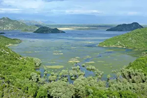 Skadar: Lake Skadar - embedded between mountains with marshland