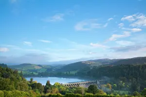 Jake Stephen: Lake Vyrnwy dam at dawn
